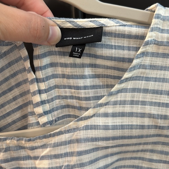 Ruffle Sleeve Top - Picture 4 of 4